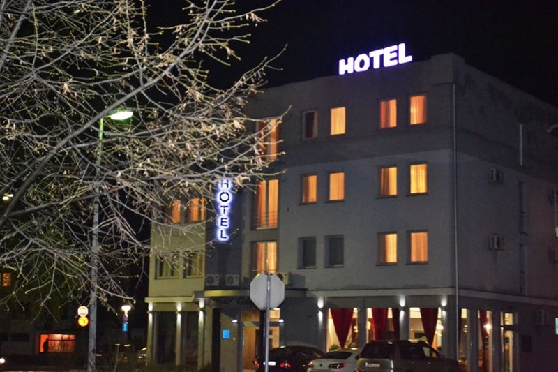 Hotel Octagon Сараево Экстерьер фото